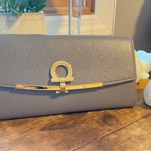 Ferragamo Gancini Leather Continental Wallet